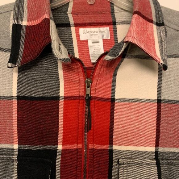 Jones New York Sport full zip blazer. Heavy flannel. New/never worn. Size 2X. - Picture 3 of 4